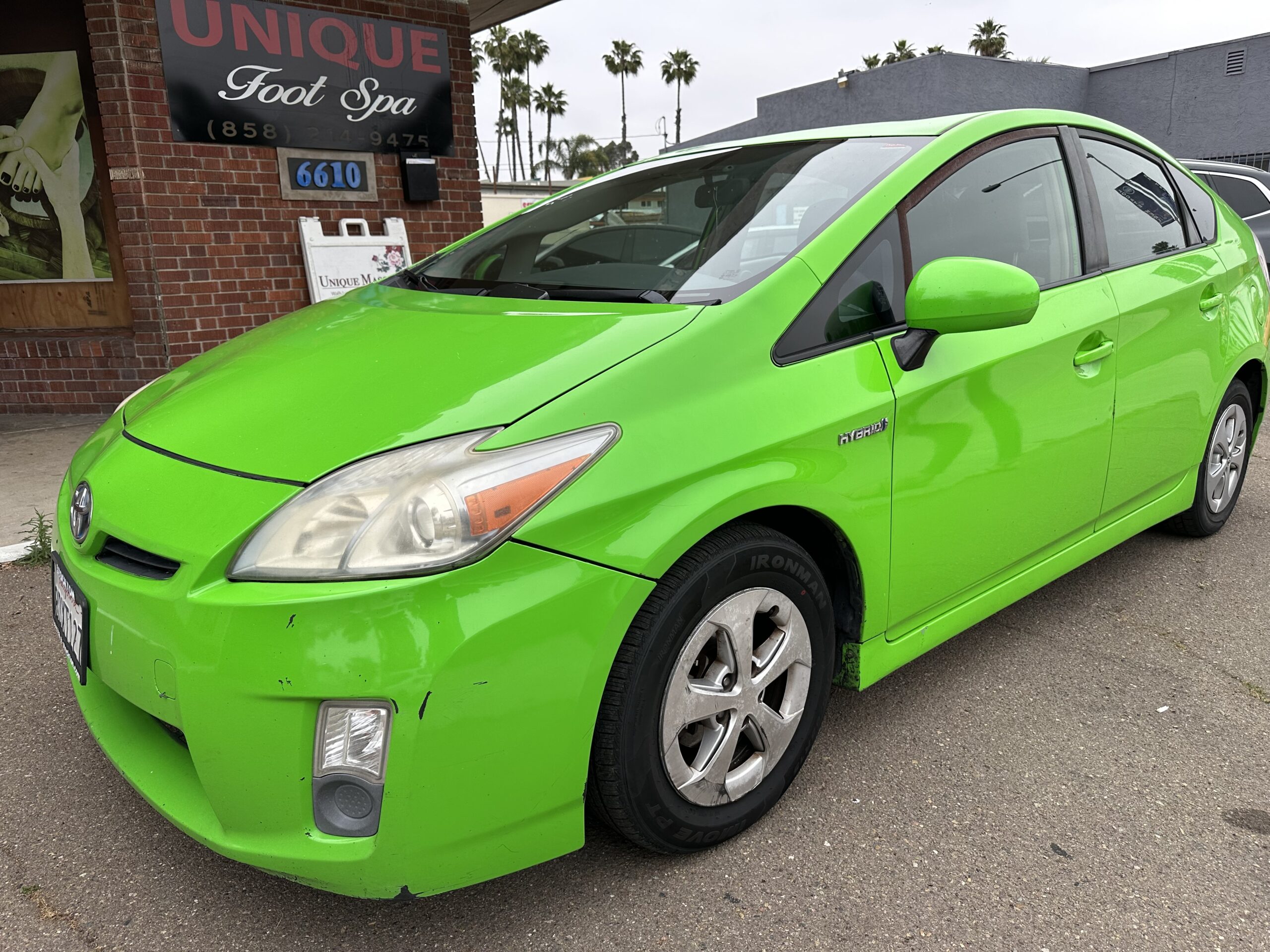 2011 Neon Green Toyota Prius